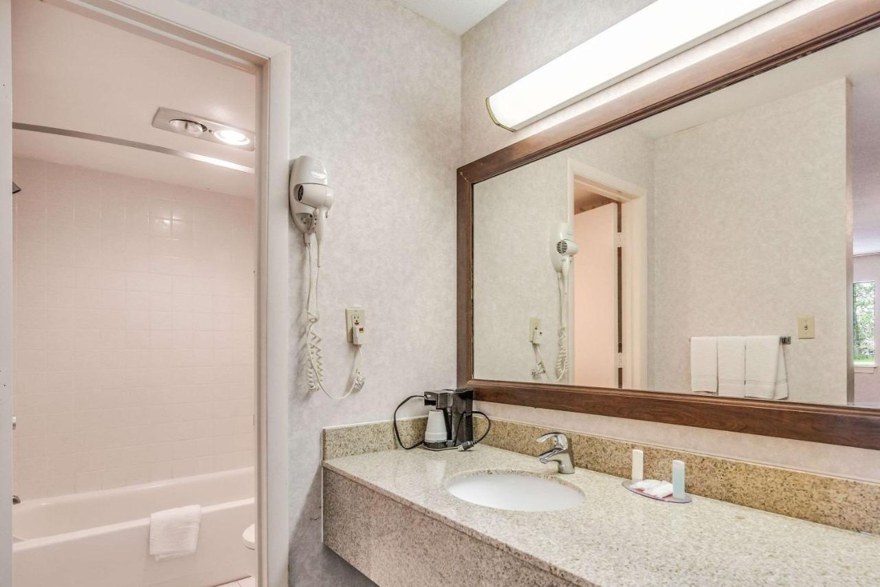 Hotel Economy