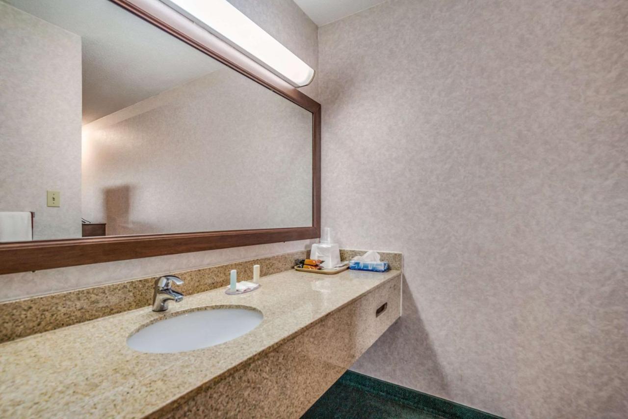 Economy Hotel 3*